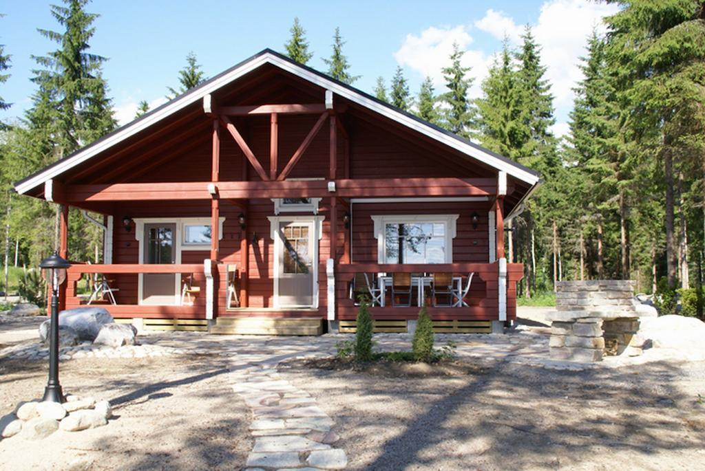 Hirvensalmi Kartanohotelli Satulinna Huvilat الغرفة الصورة