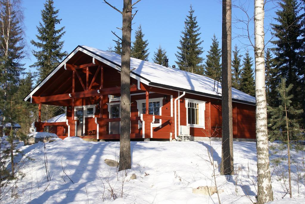 Hirvensalmi Kartanohotelli Satulinna Huvilat الغرفة الصورة